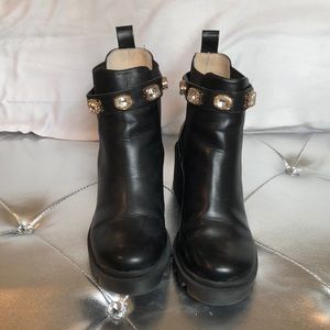 Steve Madden Amulet Booties